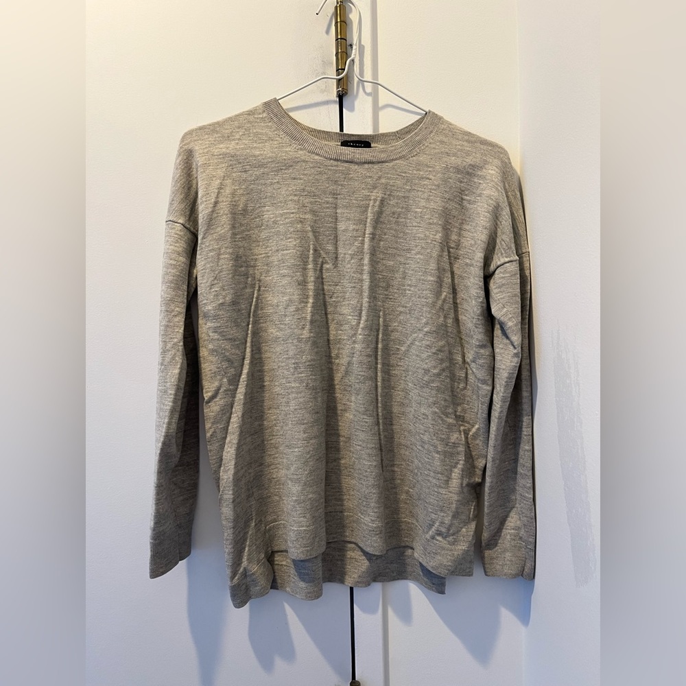 Theory heather grey wool sweater